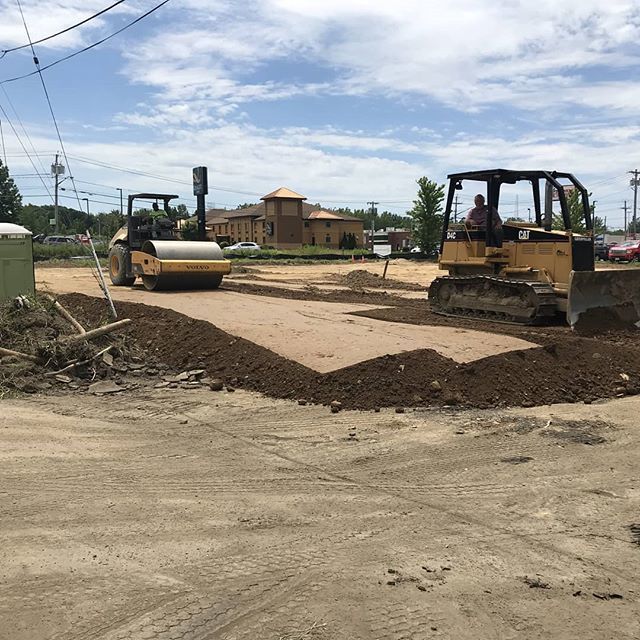 BirnbaumCompany's tweet photo. Rain delays have made exterior construction difficult this season. Foundations are finally underway and the project continues to move forward.
#realestate #commercialrealestate #propertymanagement #propertymanager #propertyinvestment #investmentproperty … https://t.co/zPBBNSrzVr https://t.co/o545ZGGAYb