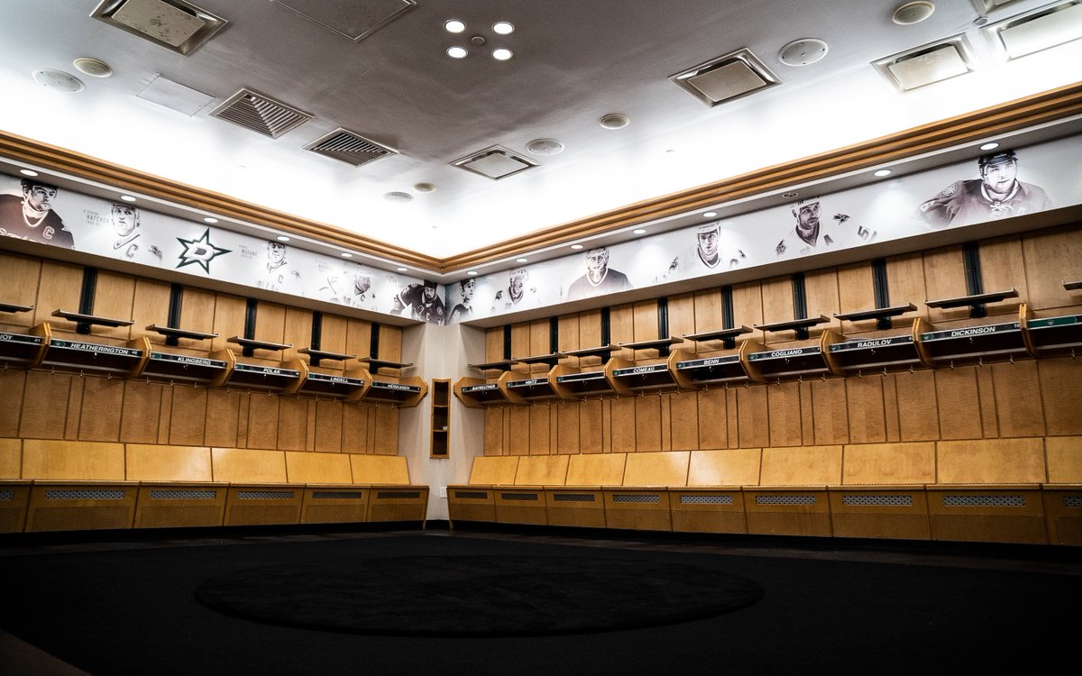 DallasStars's tweet photo. Waiting is the worst part ⏳

#IsItOctoberYet | #GoStars https://t.co/F7yRv2Jq6J