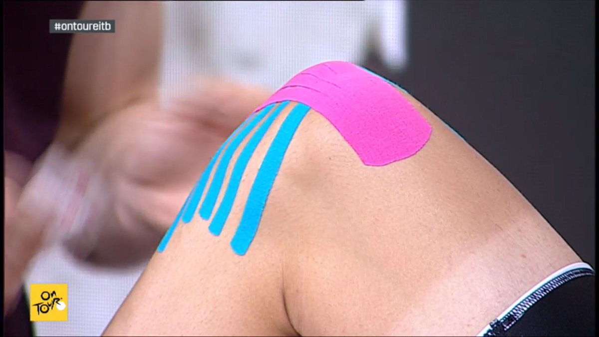 biolaster1's tweet photo. Joseba Agirre, coautor del libro de Vendaje Neuromuscular - Kinesiotape en Fisioterapia está en EiTB hablando de las Características y Cualidades del uso del Vendaje Neuromuscular en el deporte y más especialmente en el Ciclismo
#kinesiotaping #vendajeneuromuscular #Temtex https://t.co/7jOPD2HVUK