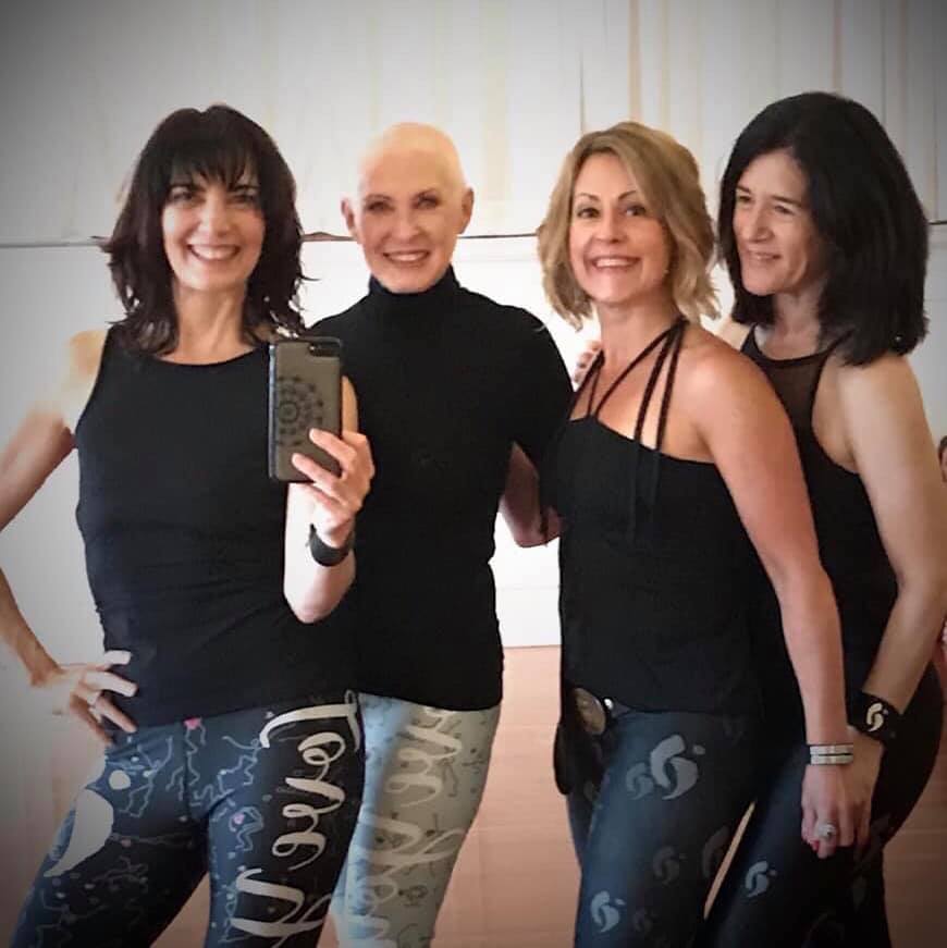NiaWear's tweet photo. Happy in their NiaWear!

#activewear #athleticwear #workoutclothes #danceclothes #niawear https://t.co/80XSsTQK2N