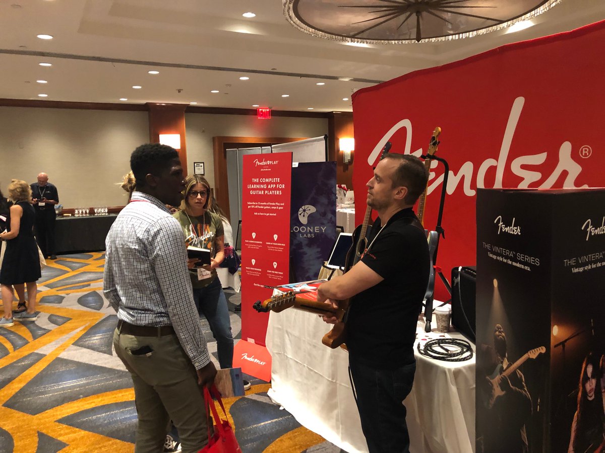 NPEMediaEvents's tweet photo. Holiday Gift Guide Media Event 2019is in full swing!! #HGGME2019 #Face2FacePR @Fender @mykabook @newell_brands @Keurig https://t.co/BWbamcB7QC