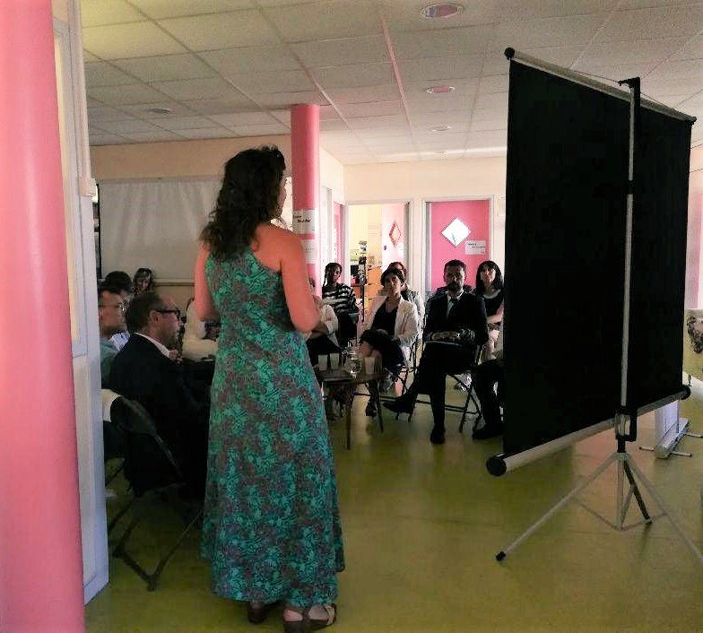 Petit_Deb_Occi's tweet photo. Présentation d'Elodie Portalier des #petitsdebs ?=+ autour de l'#AdrESS et de la préfiguration du projet de facilitation d'accès aux usages #numerique 👨🏾💻👩🏼💻
@MairieTarbes #jeaninedubie #CD65 #OPH65 #GIPtarbeslourdespyrenees #tierslieux https://t.co/Qv5kgETIiJ