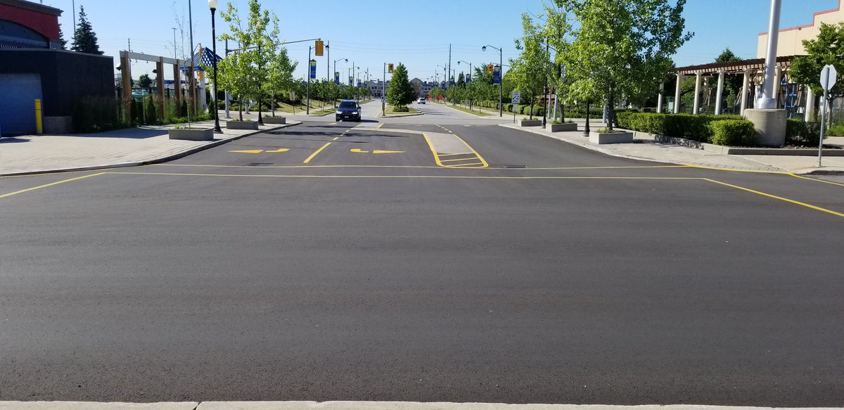 MelrosePaving's tweet photo. Both #asphalt and #concrete paving are environmentally friendly! Once removed, asphalt is fully recyclable and concrete is made from completely natural materials. Melrose Paving has been a full service asphalt and concrete #paving contractor since 1979. Contact us today! https://t.co/qWelOnIVJr