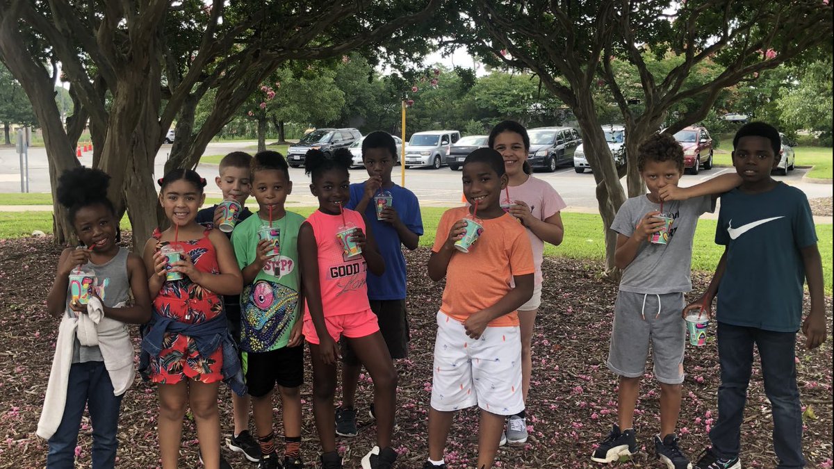 MsKelleysClass's tweet photo. Day 3 of SummerFest consisted of a library lesson with art time to make a collage like Eric Carle did in his books PLUS 7/11 FREE SLURPEE DAY! @vbHolland https://t.co/Gmfv4P5U8E