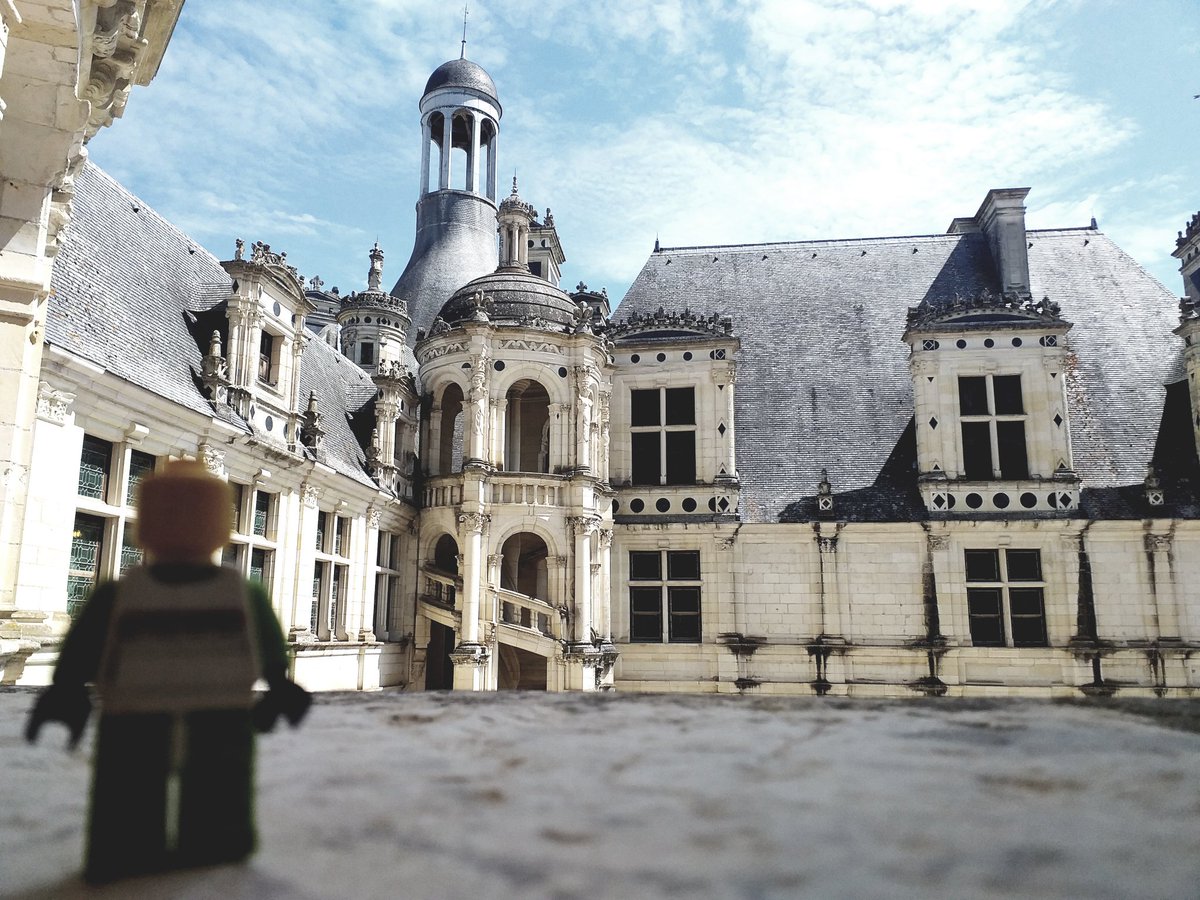 Lego_Man81's tweet photo. Had a fab day today knocking off two of the #loires big daddy Chateaux's...BM said I had to see these two before we left #chambord #chenonceau https://t.co/SLCzqSPNiJ