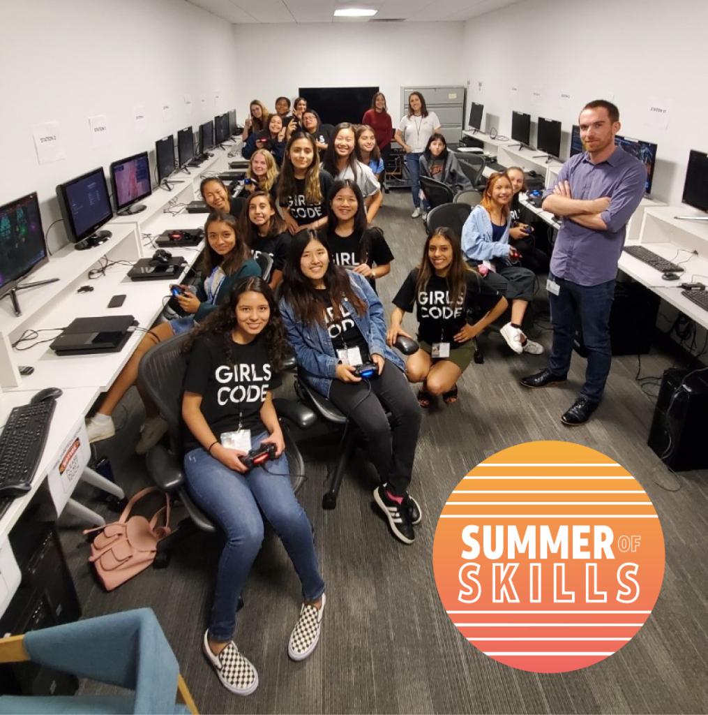 ATTimpact's tweet photo. Last week @GirlsWhoCode took a behind-the-scenes tour of @warnerbros Interactive Entertainment and learned about the game development process. They even got to test each other’s skills at Injustice 2 and proved that girls who code can also game. 🎮 #SummerofSkills #WBTech #TBT https://t.co/rcej5BM7cX