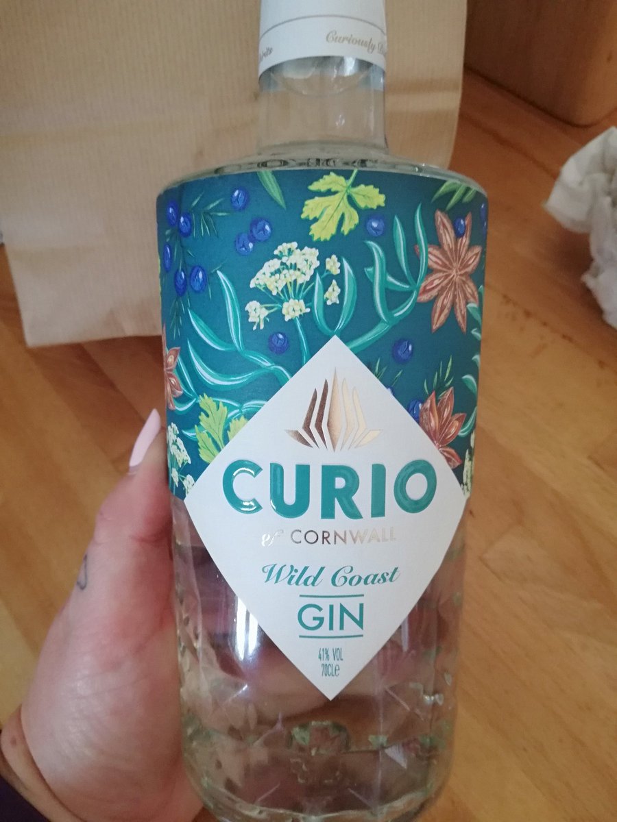 FizzyBazza's tweet photo. Always nice to have a surprise through the letter box when you open the front door.... One satisfied customer, but for the husband rather than me! #holidayspends https://t.co/syvkC2tLbg