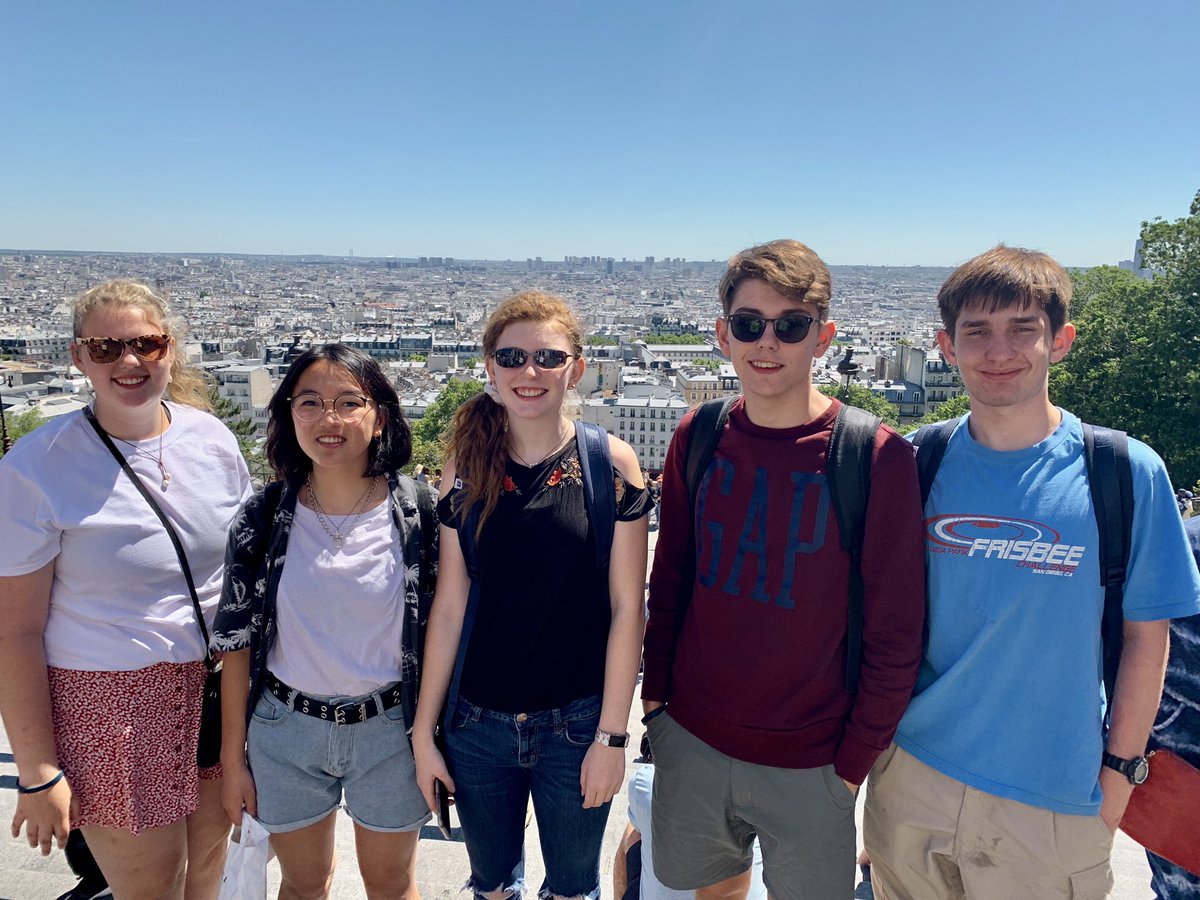 LauraLatall's tweet photo. We went up to Sacrรฉ-Cลur in Monmatre and enjoyed the view! #LHSU @KevinGLowery #Paris https://t.co/YPYzZZPvBw