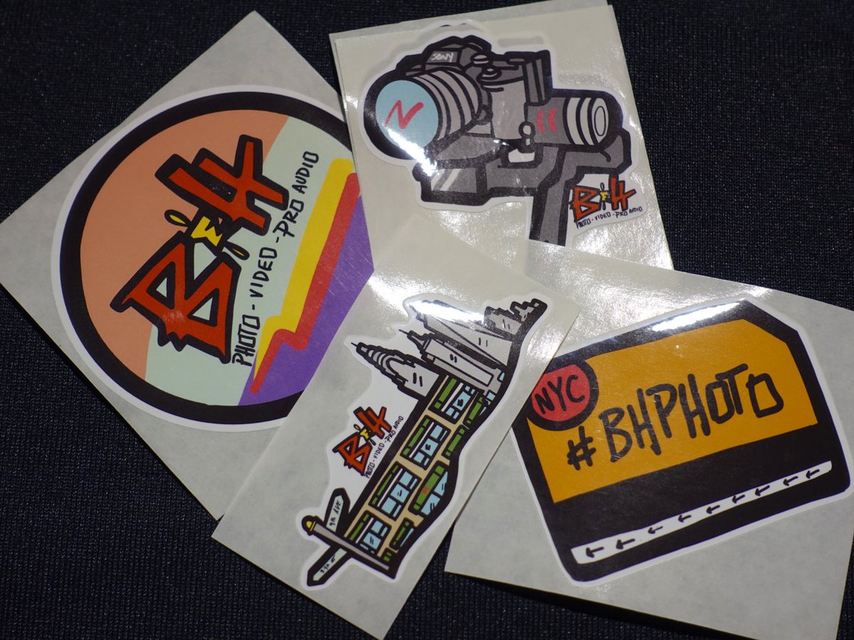 BHPhotoDaily's tweet photo. Hello from #VidConUS!
Weโve got gear, knowledge, stickers, candy and some fun surprises.
Stop by booth #1408 today and tomorrow to say hi! https://t.co/CRgcIYYxvW