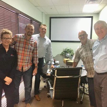 FactumFinance's tweet photo. The Factum Financial team feels very lucky to work alongside these rock stars from One America to help individuals and families protect their legacy.

#becomeyourownbanker #wisdom #wealth #legacy #education #Banking #Finance  #FactumFinancial #throwback #throwbackthursday https://t.co/1sDjoUTrmR