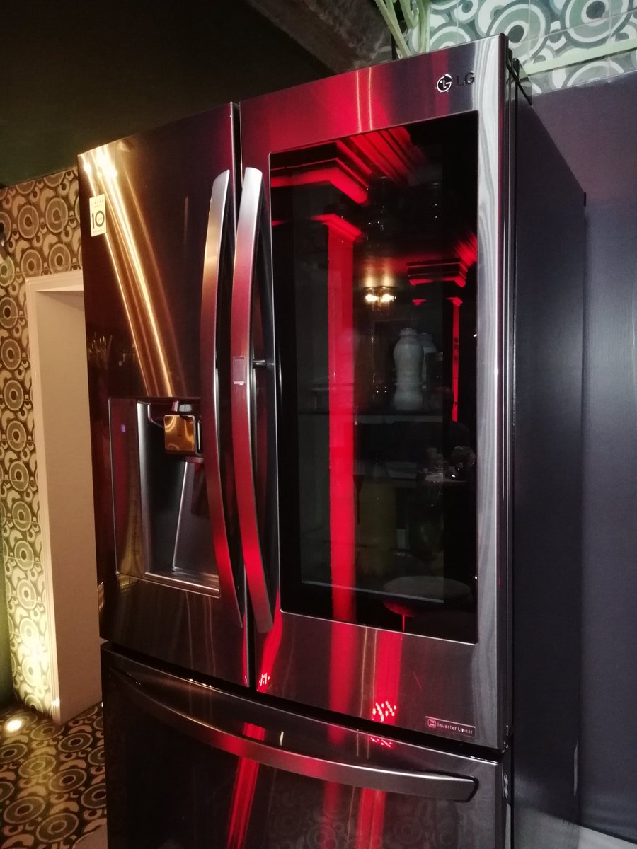 openaddictionmx's tweet photo. Hoy conocimos el nuevo InstaView Door in Door de @LGMexico
#KnockTwiceSeeInside #LGInstaViewDID #TocTocMiraDentro https://t.co/d7ezBUqXAq