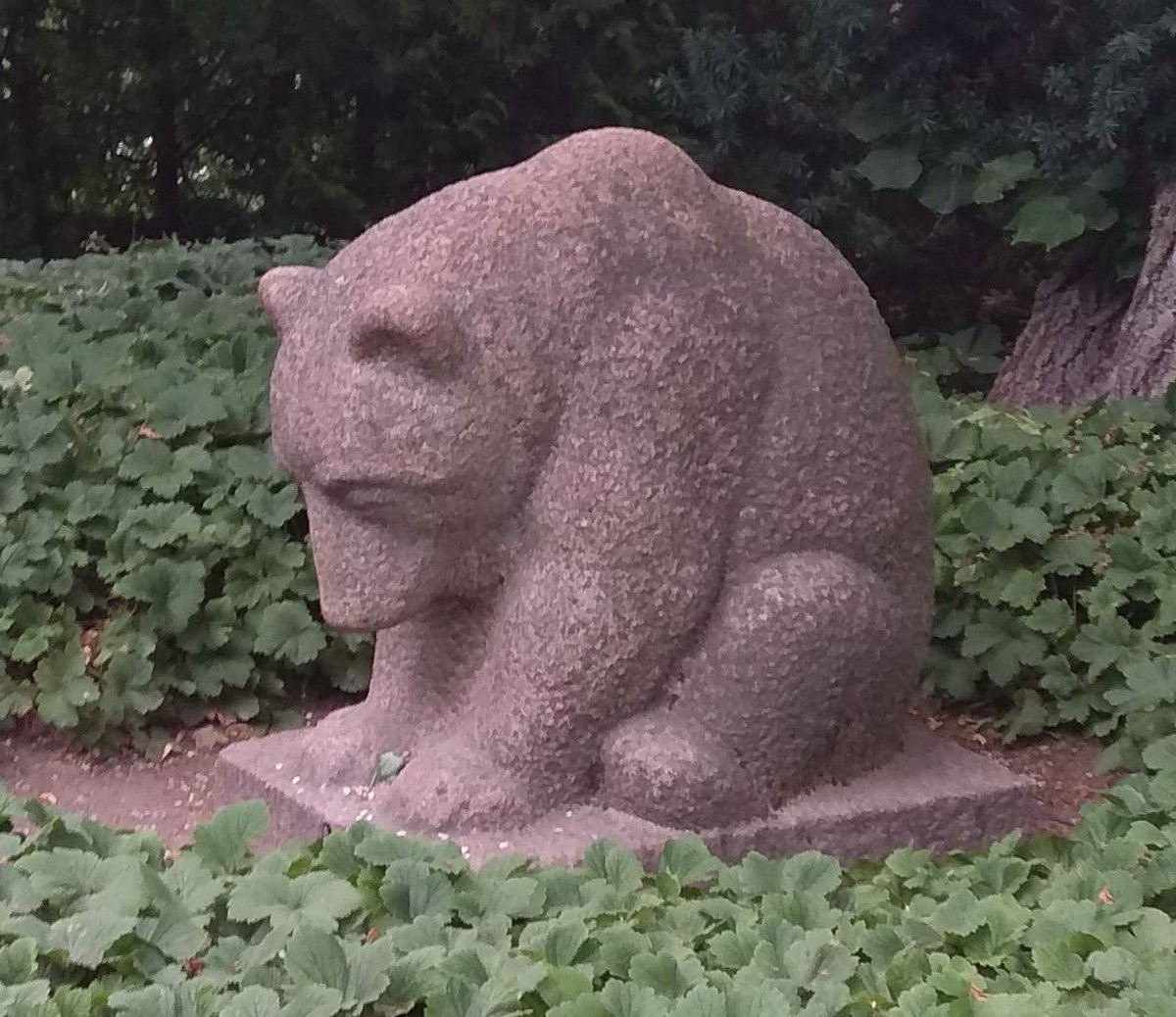 aeryn_thrace's tweet photo. The mission statement of our new #SadBearLab:
"Just remember that a Sad Bear is actually a Sleeping Bear. And a Sleeping Bear is about to wake up and attack science head on!"
#EMCL8 #Viis
Yeah, don't really understand what it means either, but it's hilarious!😂 https://t.co/y8JF2uPQZr