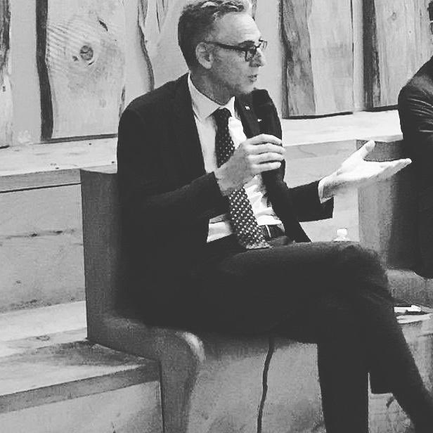 ancenazionale's tweet photo. Presidente Buia a convegno #Rics "Le infrastrutture sono utili al benessere sociale. @ancenazionale sta portando avanti una battaglia per rimuovere gli ostacoli burocratici.Essere competitivi significa realizzare le opere nei tempi e nei costi giusti" #valoreinfrastrutture https://t.co/ufDvkslOi0