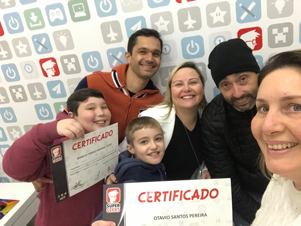 SuperGeeksRP's tweet photo. Galera festejando mais uma (duas) conquista https://t.co/dtvY0pLaCG