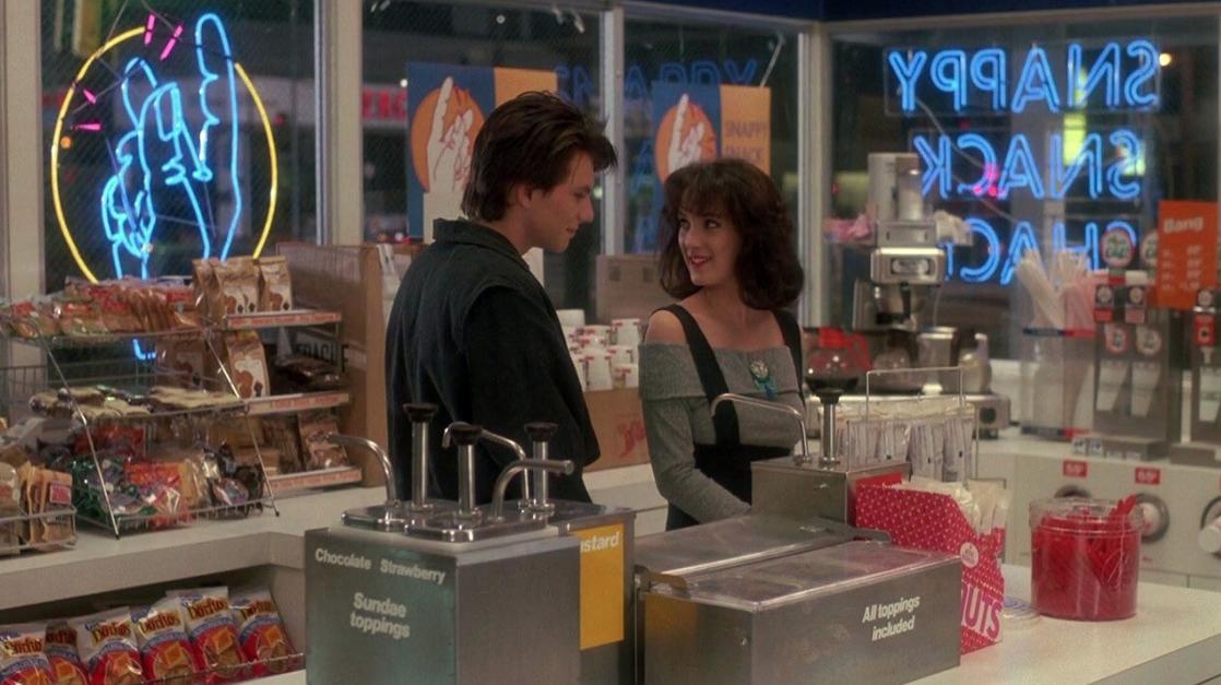 shout-out to Winona Ryder for looking cool in convenience stores since 1988