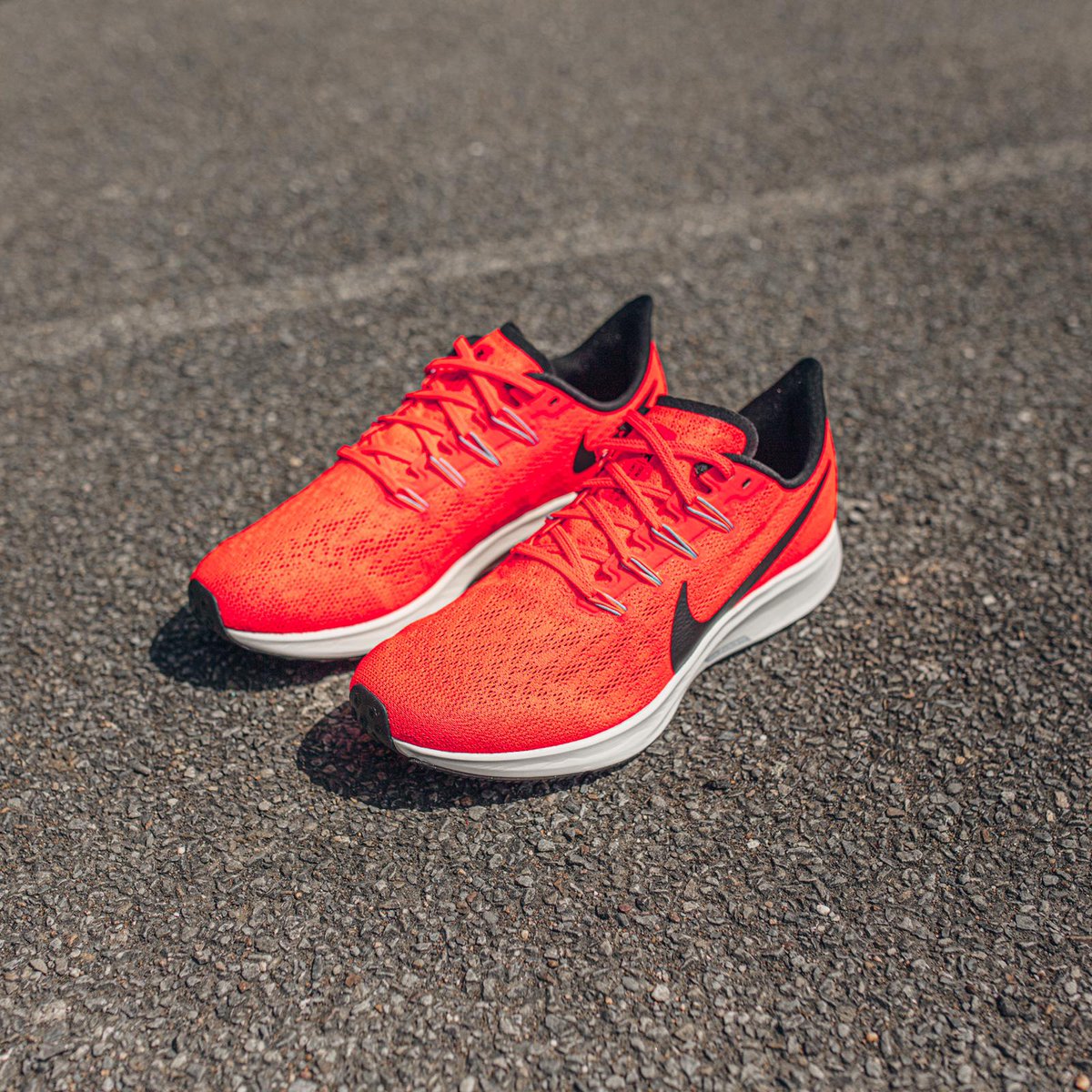 UKRunChat's tweet image. RT this &amp;amp; follow @sweatshoponline to be in the Sunday 14th July 9pm draw to win a pair of Nike Pegasus 36 trainers worth £105! We will have 1 lucky winner.  Good luck! #ukrunchat #running #uktrichat