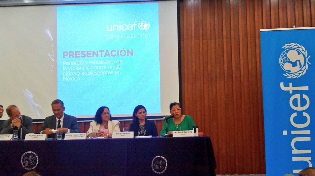 "La violencia contra niños, niñas u adolescentes limita el acceso a otros derechos... El entorno digital es un nuevo entorno donde la niñez sufre violencia como al #ciberacoso."
Nashieli Ramírez, presidenta de la @CDHDF.
#ParaCadaNiño, un mundo #SinViolencia.