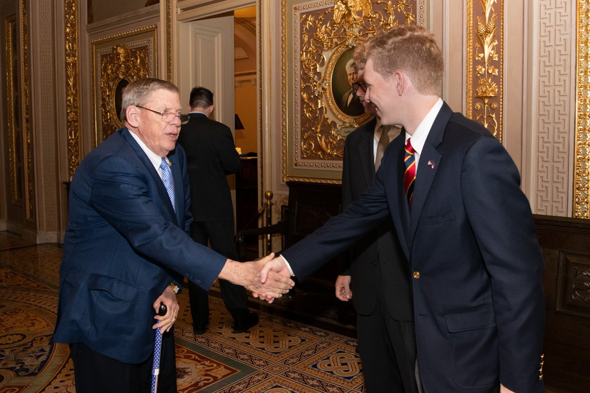 SenatorIsakson's tweet photo. Frank Redmond was a true public servant and a loyal member of my staff for many years. His grandson, Denton Redmond, has spent time in our Atlanta and D.C. offices this summer. He’s a great student at @CedarShoalsHS, and we’ve been so glad to have him helping us out. https://t.co/BgAwsXN9ce