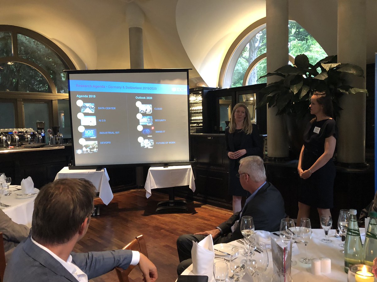 IDC_Deutschland's tweet image. Our local heroes: #IDCs @a_k_hopkins and @ThorenzLynn #idces19