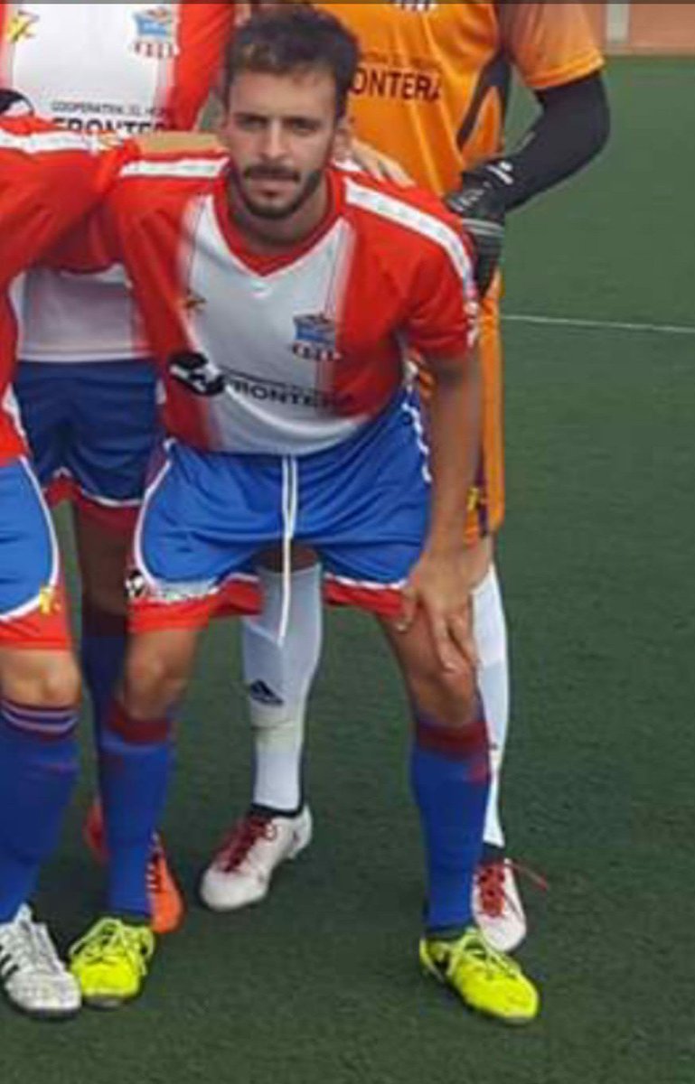 udvfrontera's tweet photo. Renovado !!!Se queda 
Kilian Plasencia se queda y renueva 1 año más con la U.D.V.Frontera...
💪⚽🦁Renovado💪⚽🦁 https://t.co/nxKhroLh7X