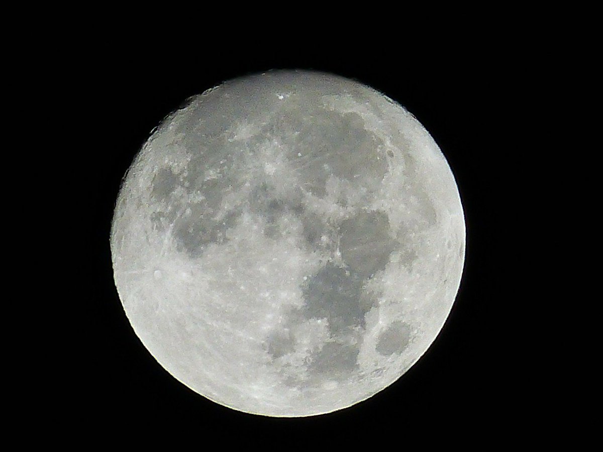 ¡¡¡ESOS TÍOS ESTABAN EN LA LUNA!!! ¡¡¡EN UNA ROCA GIGANTE A 384000KM DE LA TIERRA!!!