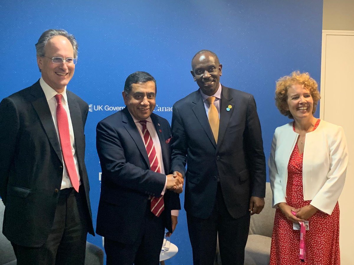 tariqahmadbt's tweet image. Great to discuss #OurCommonwealth with @rsezibera at the Media Freedom Conference today. Our two governments are working closely as we look forward to CHOGM 2020 in Rwanda #ConnectedCommonwealth