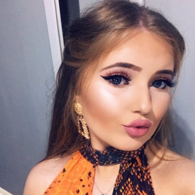 amelia tweet media