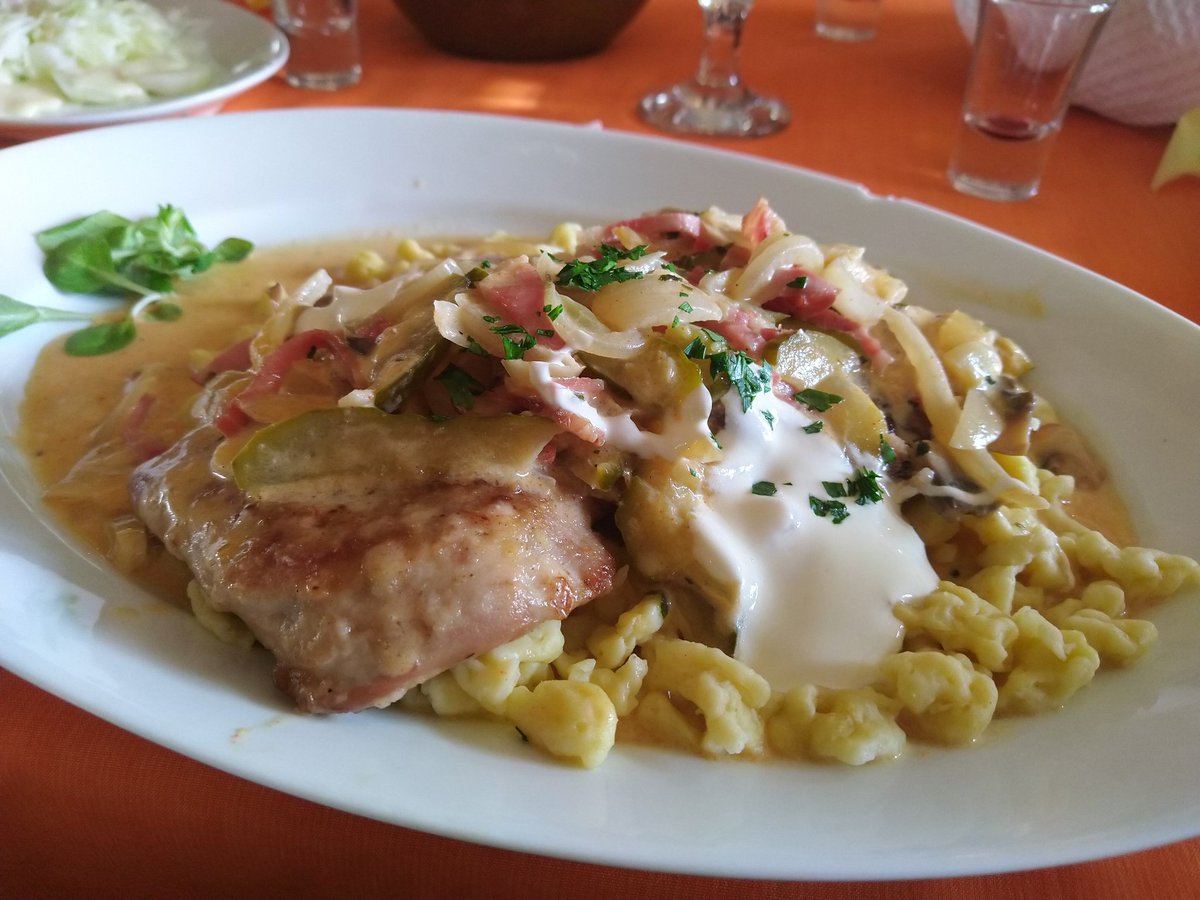 theetlrblog's tweet photo. Simply loving these yummy Romanian dishes 

#FoodTravelChat #ExperienceRomania @exp_romania @RomaniaTourism https://t.co/wvnfl03CdN