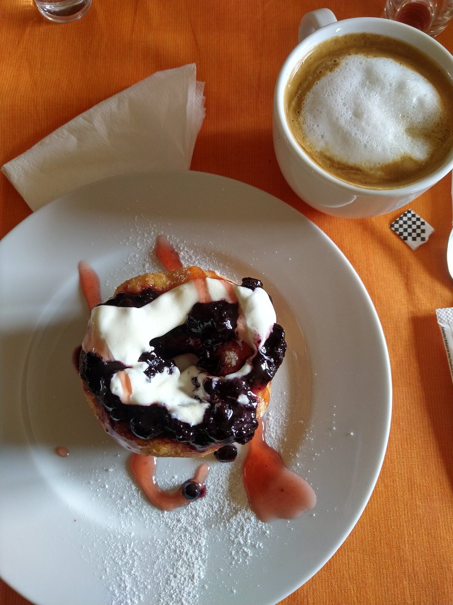 theetlrblog's tweet photo. Simply loving these yummy Romanian dishes 

#FoodTravelChat #ExperienceRomania @exp_romania @RomaniaTourism https://t.co/wvnfl03CdN
