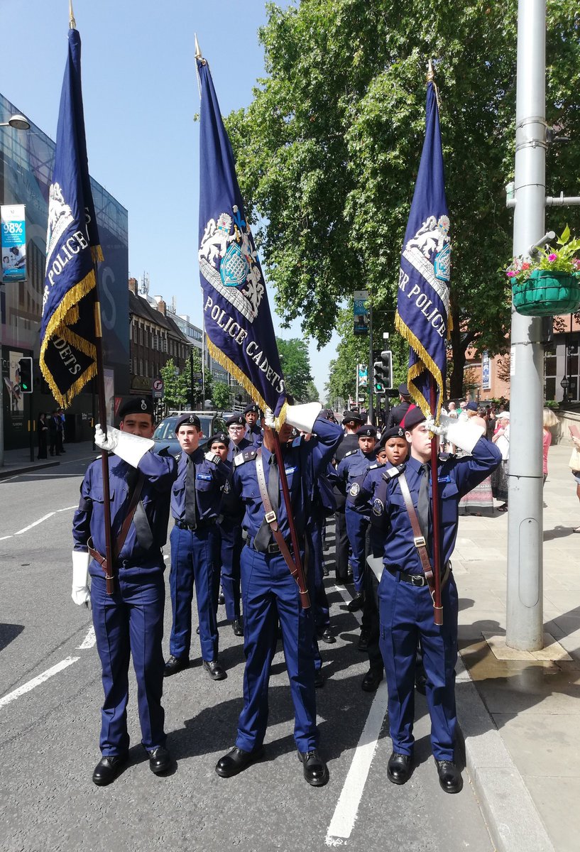 Over 80 Volunteer Police Cadets paraded in Ealing to support national Armed Forces Day
It was the first time that all three units from #Ealing #Hillingdon and #Hounslow had paraded together and it was a memorable day for those who attended.

facebook.com/11750677158398…