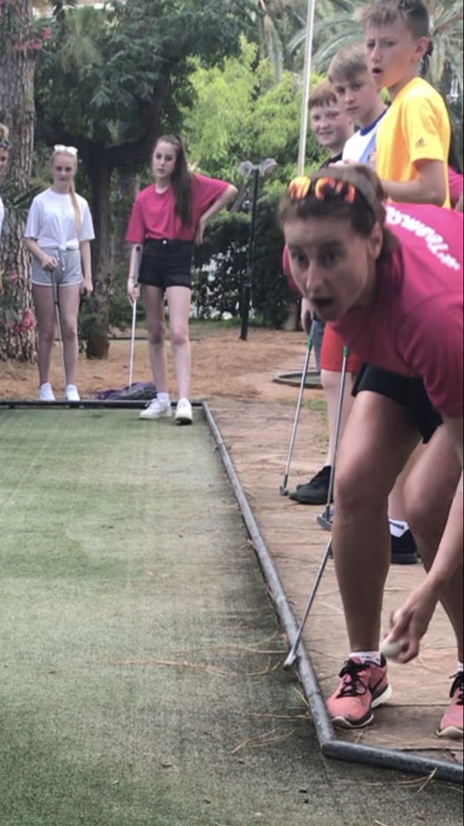 FramwellgatePE's tweet photo. ☀️#Spain2019
Just before we head down to dinner, I would like to thank Mrs Slane for organising a superb trip for our students. 🙌🏻 She has produced a well ran and very enjoyable trip, everyone has had a brilliant time. Although she won’t thank me for the picture 🙈 #TeamSlane https://t.co/vxzLVSYh1O