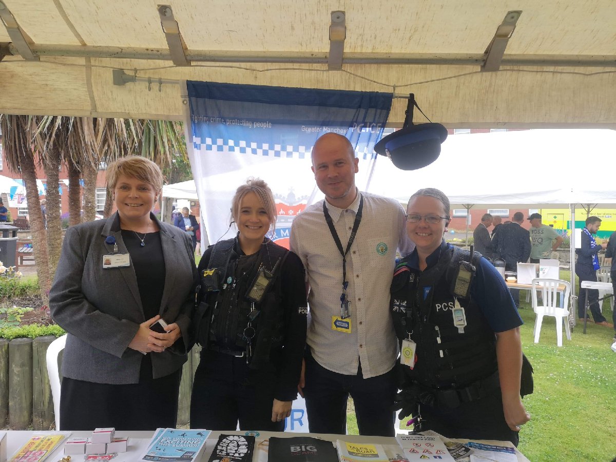 GMPOldham's tweet photo. The Oldham Care Organisation Staff summer bbq. Providing information about the local policing team and offering crime prevention advice and goodies! #HospitalTeam https://t.co/ZVk7RmLsyG