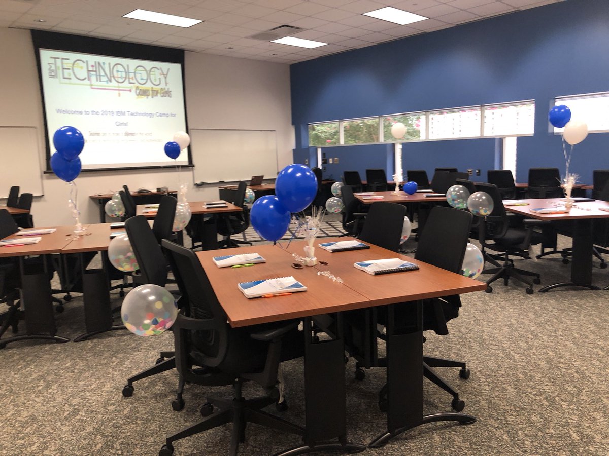 YolandaRabun's tweet image. Today Inspired young Girls to #Shine at our #technologycamp #rtp #ibmrtp #ibmvolunteers