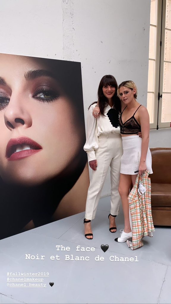 Mel Auf Twitter Kristen This Cutie This Chanel Muse Love Her All The Insta Videos In One Lpicaofficial T Co Mxlhic522o Kristenstewart Noiretblancdechanel T Co Gsytjzcnz9