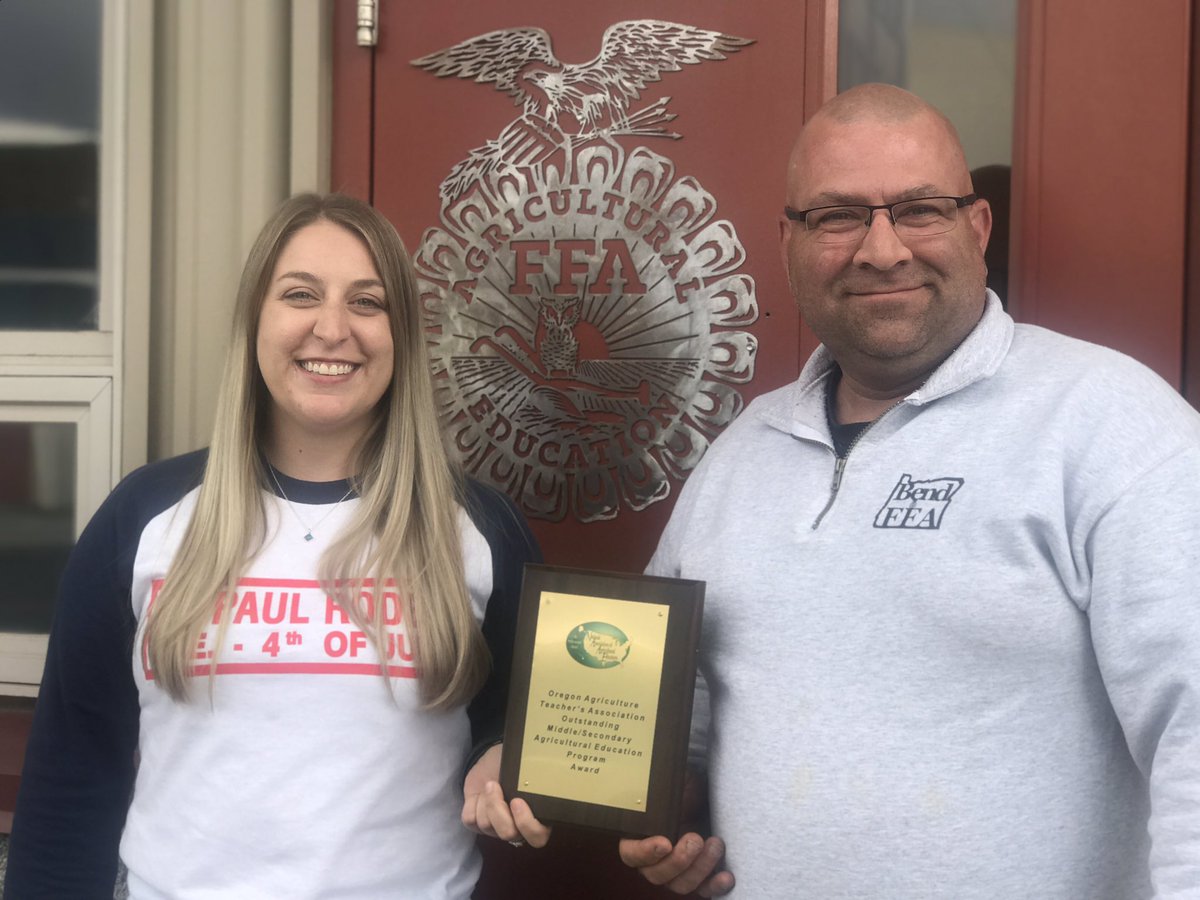 BLPSchools's tweet photo. It’s official! Mountain View high school is home to the best agriculture science and technology program in the state! So proud of the staff and students! Learn more https://t.co/WKBqrDXw4Y https://t.co/MmTOZrbali