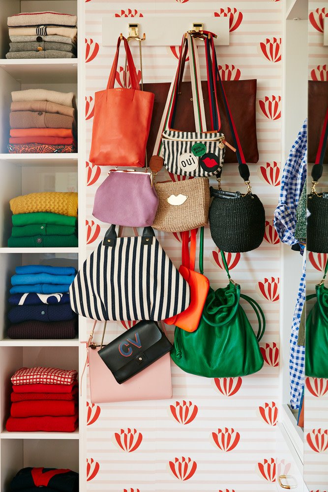 These Spare Bedrooms Turned Into Dream Closets and We're in Awe 😍: bit.ly/2G6hN4y