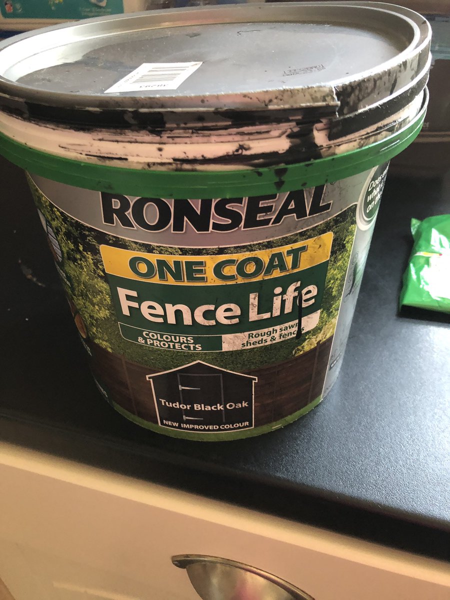 This has to be the worse one coat fence paint don’t buy <a href="/Ronseal/">Ronseal UK & Ireland 🇬🇧 🇮🇪</a>  another trip to <a href="/BandQ/">B&Q</a> it is 😩🙄 #customercomplaint #nothappy #fencepaintingishardanyways