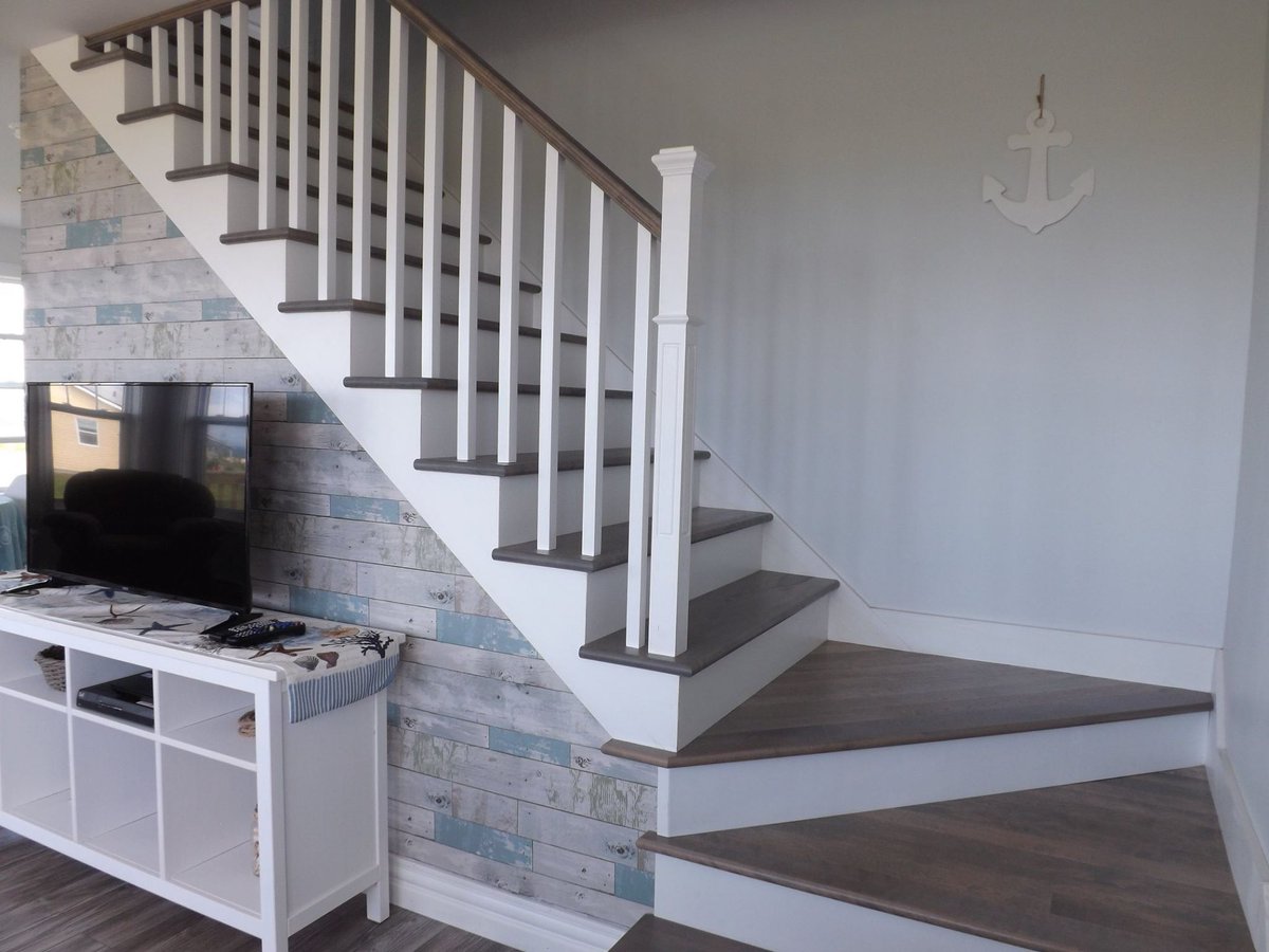 springvalleybc's tweet photo. We love seeing finished projects built through Spring Valley Building Centre! 🏠
We received these photos from a happy client who built a rental property on the water last year. What a beautiful cottage! #PEI #PEIDesign #PEIHomes https://t.co/oPGCKjIKX3