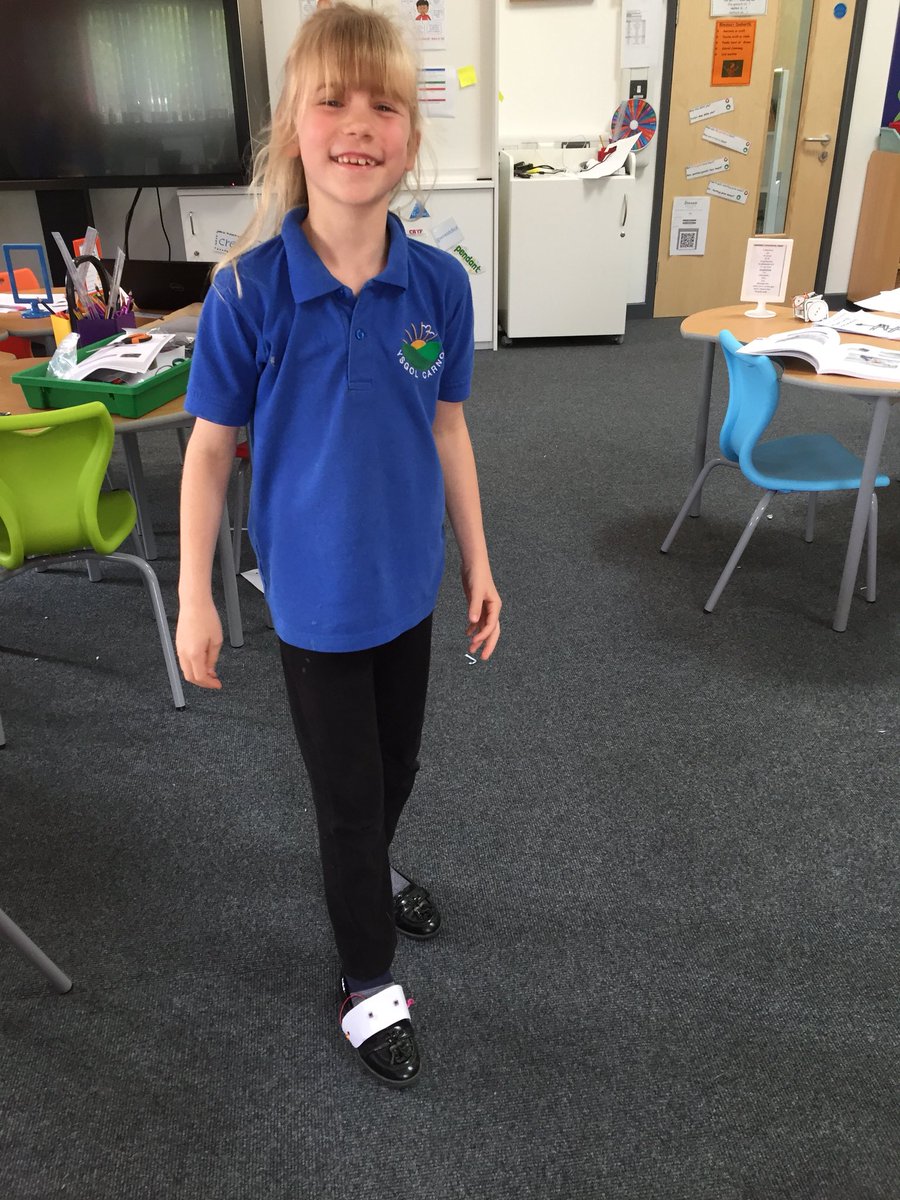 ysgolcarno's tweet photo. Bwrlwm a chynwrf y clwb codio heno. Thank you Will for running our coding club at Ysgol Carno. We are very lucky to have such expertise within our community. Diolch yn fawr! #Clwbcodio #codingclub #cymuned https://t.co/gggTezCCd9