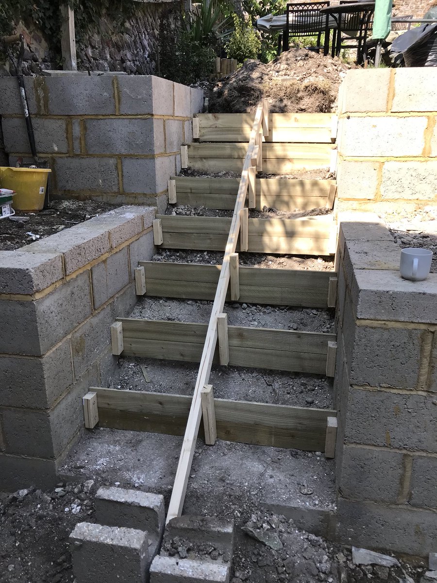BuckinghamsLand's tweet image. Some progress shots from one of our current projects in Brighton. Steep, dangerous slipper steps being changed for rendered raised planters and Indian Sandstone patio and steps #hardlandscaping #hardlandscapingdesign #patiogarden #gardendesign #blockwork #indiansandstone