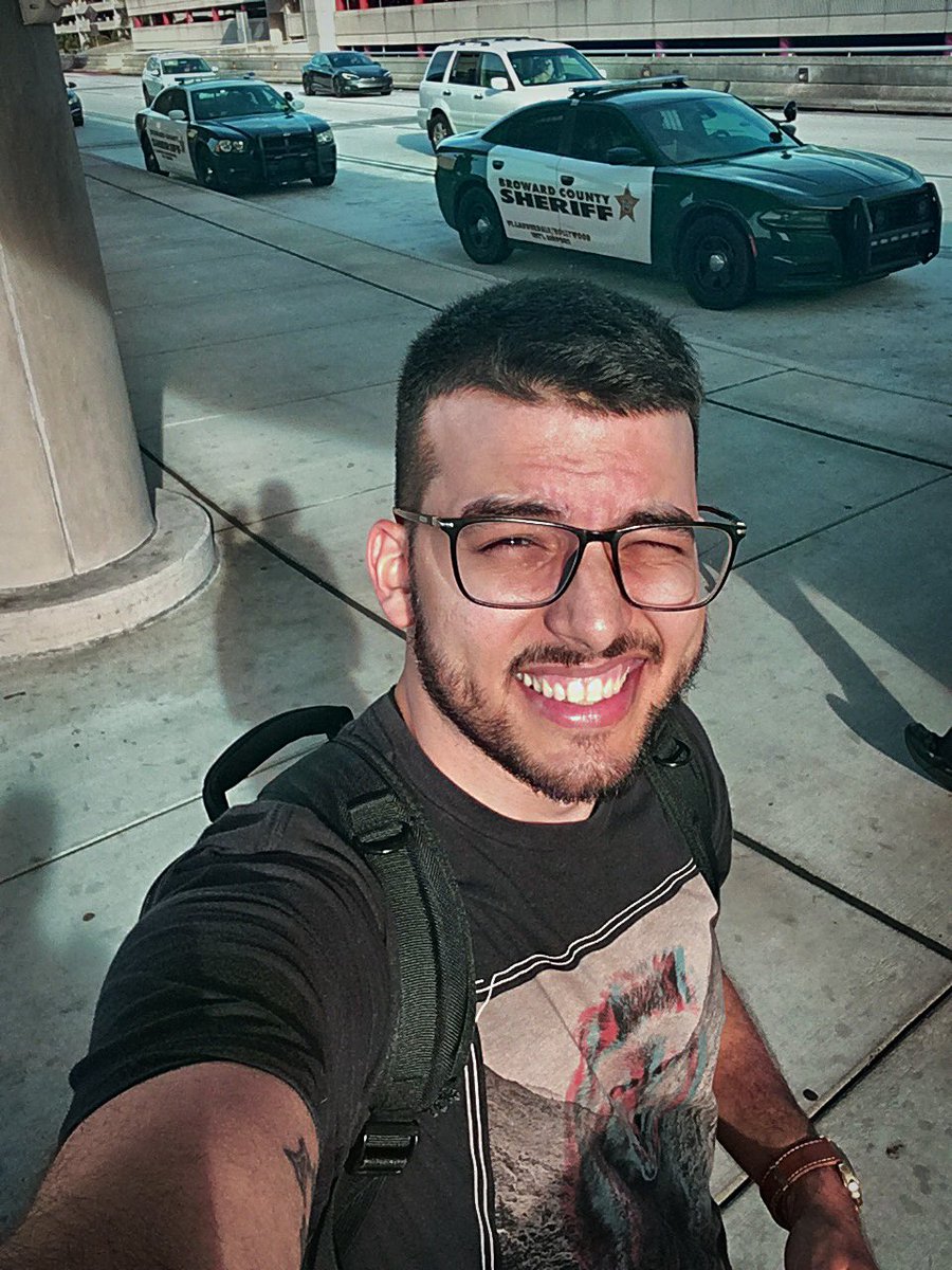 lobo_ph's tweet image. Última parada antes de Washington pro #ADE2019 #institute #AppleDistinguishedEducators usando #filtroMiami do app #Quickshot