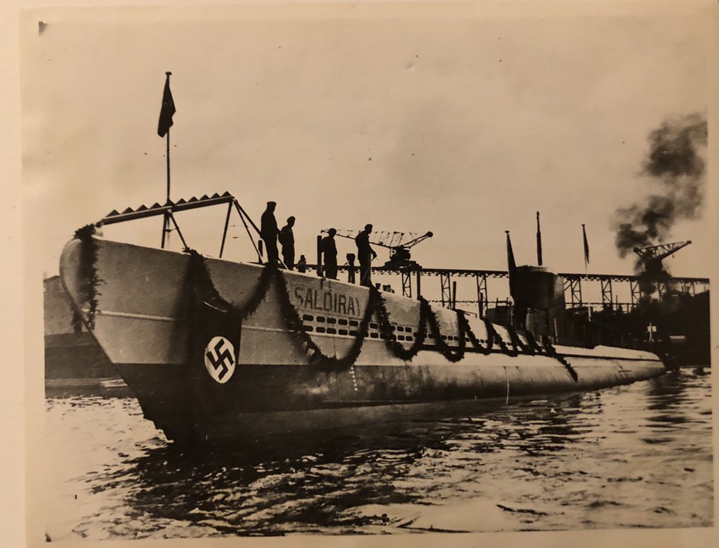 SerhatGuvenc's tweet image. Submarine building heritage in Kiel. Turkish Navy Ay class (German UA class) submarine launched in 1938. German 212 class submarines under repairs in 2019. #saldiray #kiel #ayclass #kruppnavalyard #germannavalyards #germannavy #turkishnavy #hdw212class #ssk #uboat ##KielerWoche