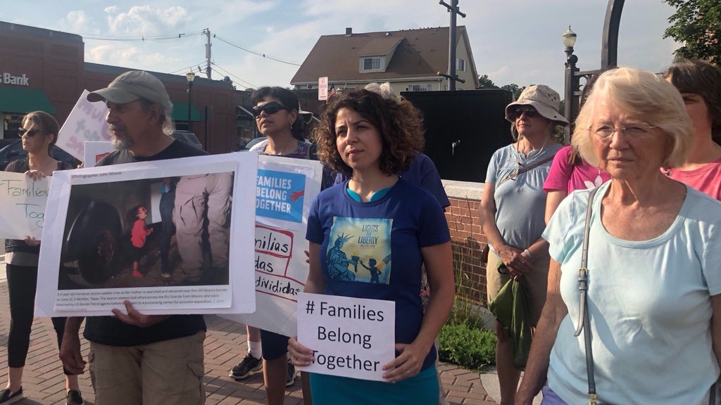 ihssaneleckey's tweet image. Yesterday, we joined together in Needham for #Lights4Liberty because an attack on any family is an attack on all our families! #AbolishICE #AbolishCBP