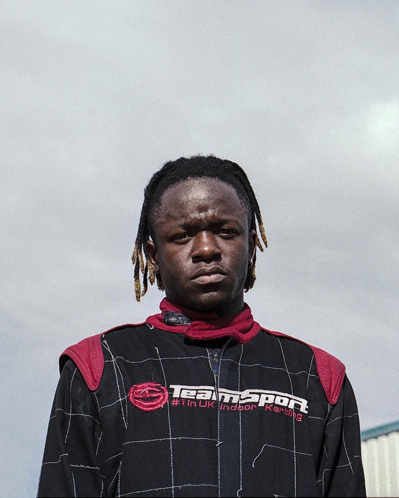 TheFaceMagazine's tweet photo. Is black midi's #MorganSimpson one of the best drummers in the UK? Here, he talks through his greatest inspirations https://t.co/YyFdph2EiI #blackmidi https://t.co/GuoxRjWR3X