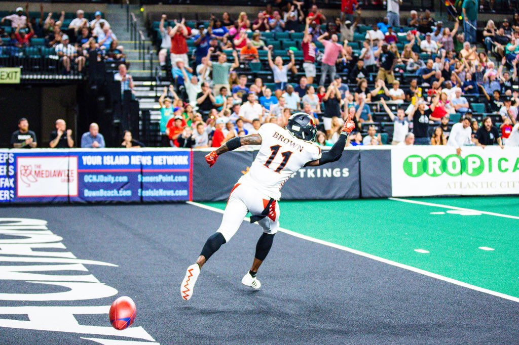 aflblackjacks's tweet photo. Hipp-Hipp 😉 hooray, it’s Friday Jr.!!

🙌🏼

#WereAllIn https://t.co/Jp8ZG1SBmb