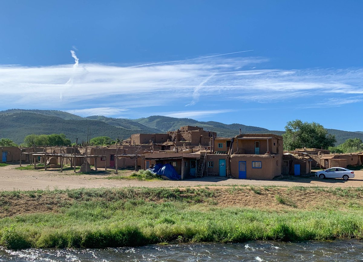 A few more photos from last month's #roadtrip to #Taos

#NewMexico #travel #weekendgetaway #daytrip #vacation #EnchantedCircle #scenicdrives