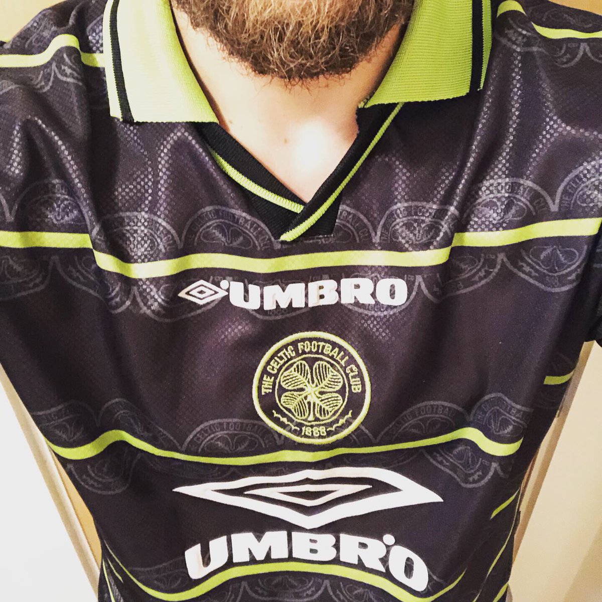  @celticfcAway kit, 1998/99 @umbroI have no recollection of when, where or why I got this shirt, more than a decade ago, in what I recall not being a sports store. But I’m glad I did:   #Umbro, hands down the coolest brand in football.