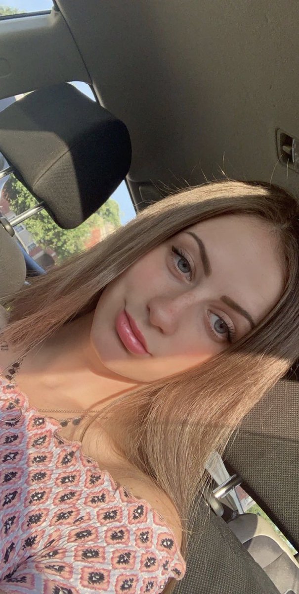 brattyqueenlucy's tweet photo. hi hunny’s! my account got hacked and i havent been able to satisfy customers:( i miss yall! show some luv and buy some content🥰🥰🥰 feeling extra naughty today #sellingnudes #buymycontent https://t.co/QGpCmwV1WC