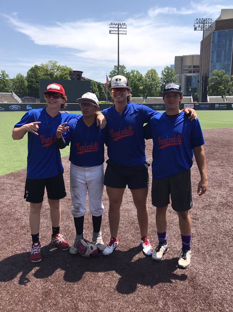 thomason_landon's tweet photo. Thanks to #TimCorbin and #ClyedSpeed and #YoungKilla for the best week of baseball on the prettiest field #GrindCity #VandyBoys #Unstoppable us guys all committing here #DreamBig https://t.co/jrYRlDQPj5