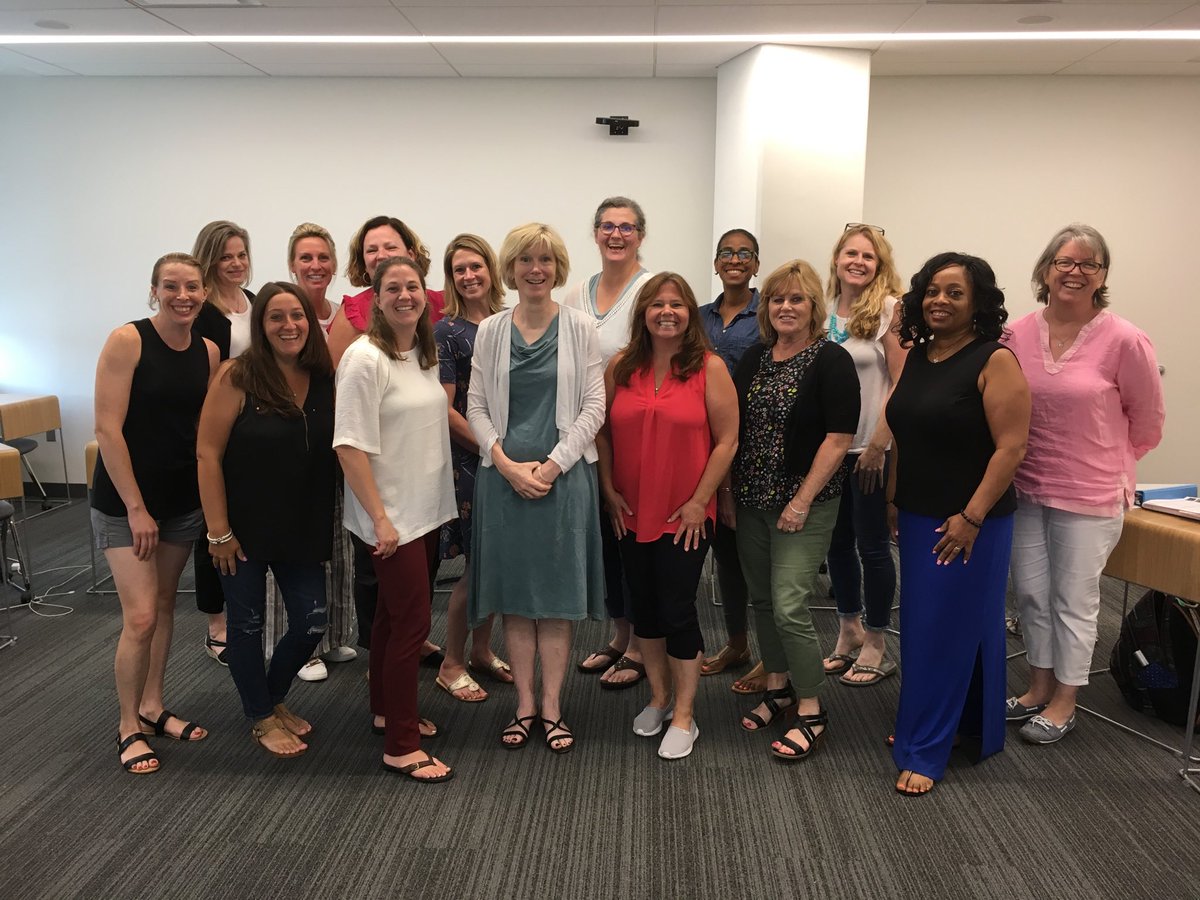 jennymgormley's tweet photo. What a stimulating Graduate Program Residency for Leadership ⁦@CambridgeCollg⁩! Brave &amp; effective school nurse leaders growing their influence to improve student health &amp; safety! https://t.co/WEhhXbIMnw